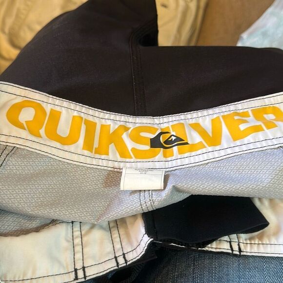 Quiksilver Pittsburgh Steelers Swim Trunks Board Shorts Swimwear size 31 - Picture 6 of 8